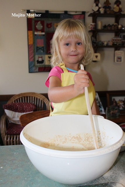 Cooking blueberry pancakes