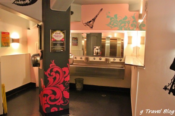 Ladies toilet degree bar Auckland